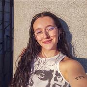 Profesora de inglés, biología y matemáticas que ofrece clases para alumnos/as de corta edad hasta 4º E.S.O